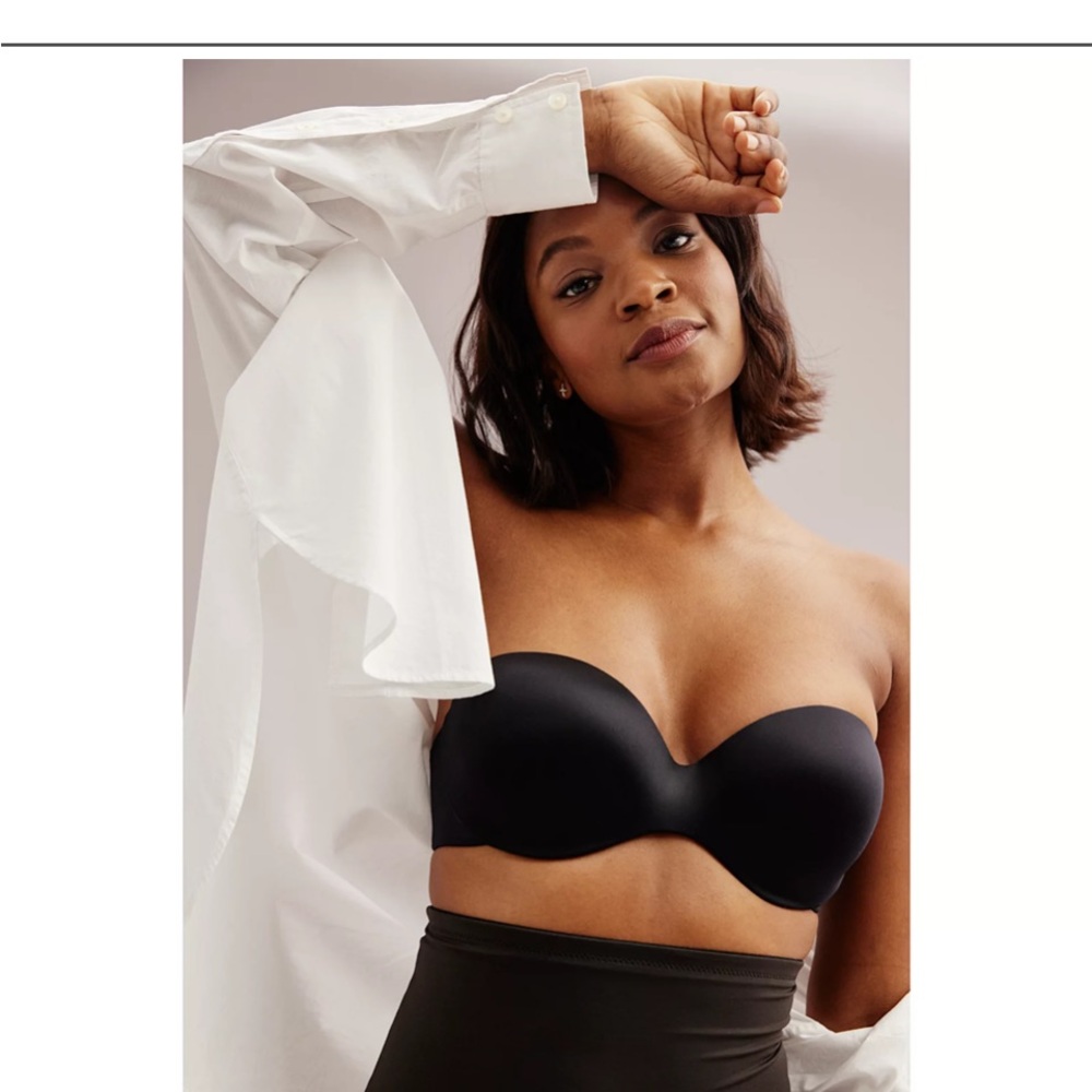 Maiden form black strapless bra 40C. Removable straps included